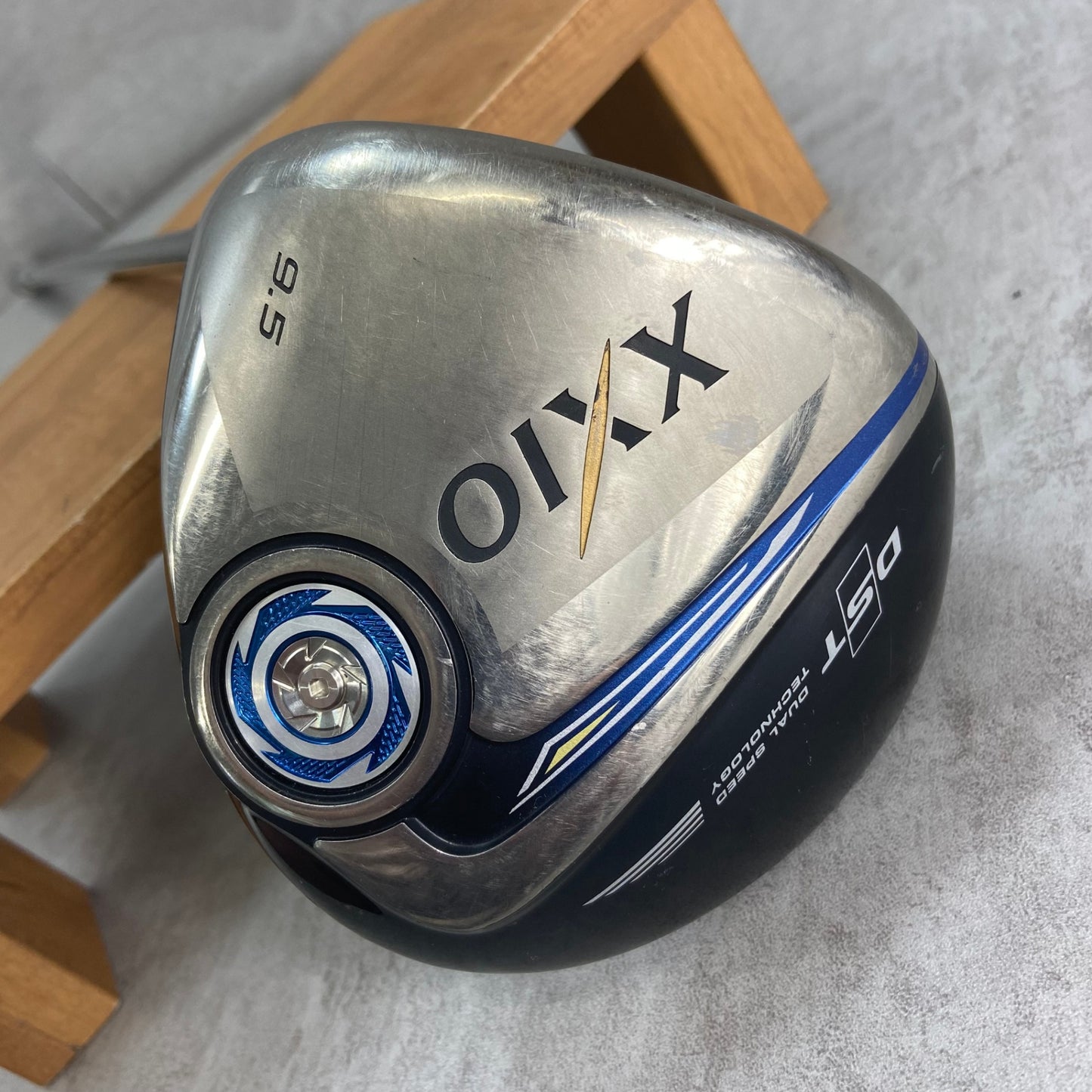 レフティー　ゼクシオ　9代目　MP900 メンズゴルフ　ドライバー　SR　左利き用　XXIO