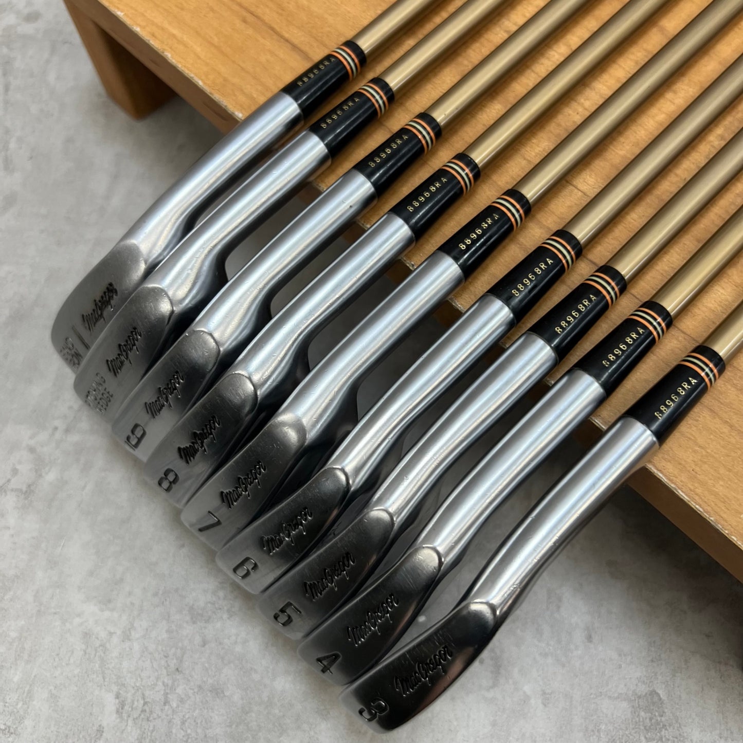 MacGregor マグレガー MT TOURNEY R68 ターニー メンズゴルフ アイアンセット 右利き 3番〜SW 9本 純正カーボン 2A