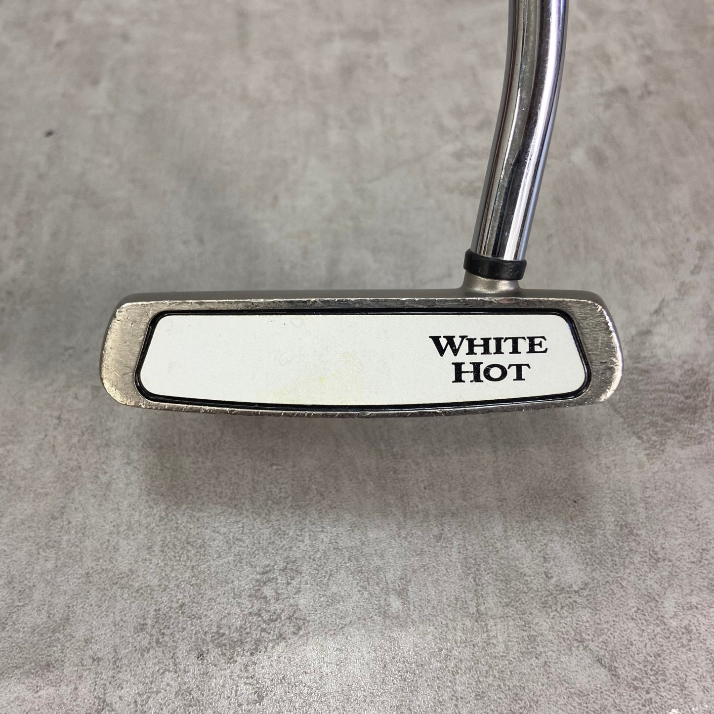 オデッセイ　ホワイトホット　♯5　4ドット　レディースゴルフ　パター　右利き用　マレット型　32インチ　ODYSSEY　WHITE　HOT