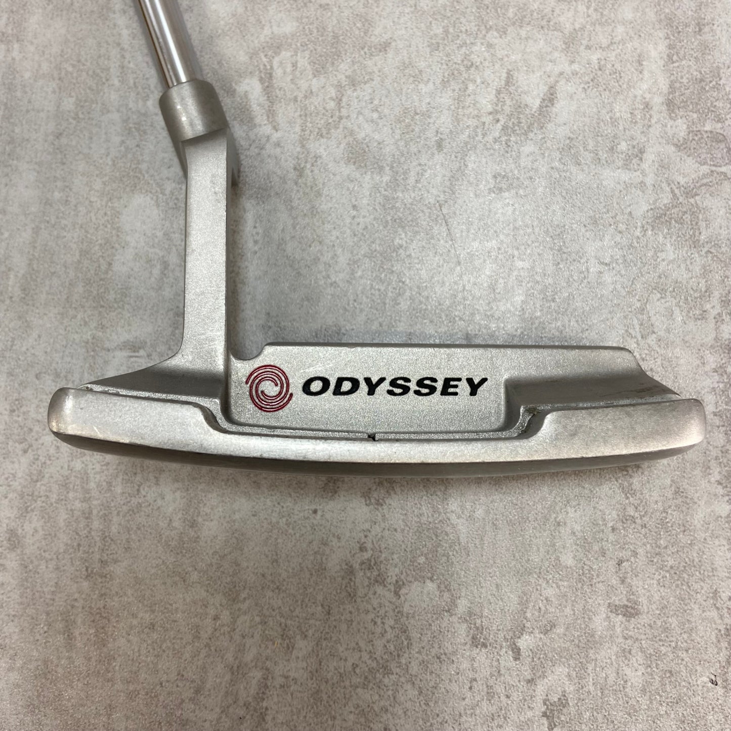 オデッセイ　クリムゾン　シリーズ　660　メンズゴルフ　パター　右利き用　ODYSSEY　CRIMSON　SERIES