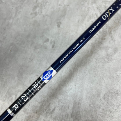 ゼクシオ　9代目　メンズゴルフユーティリティ　5UT　右利き　フレックスR　純正カーボンシャフト　XXIO9