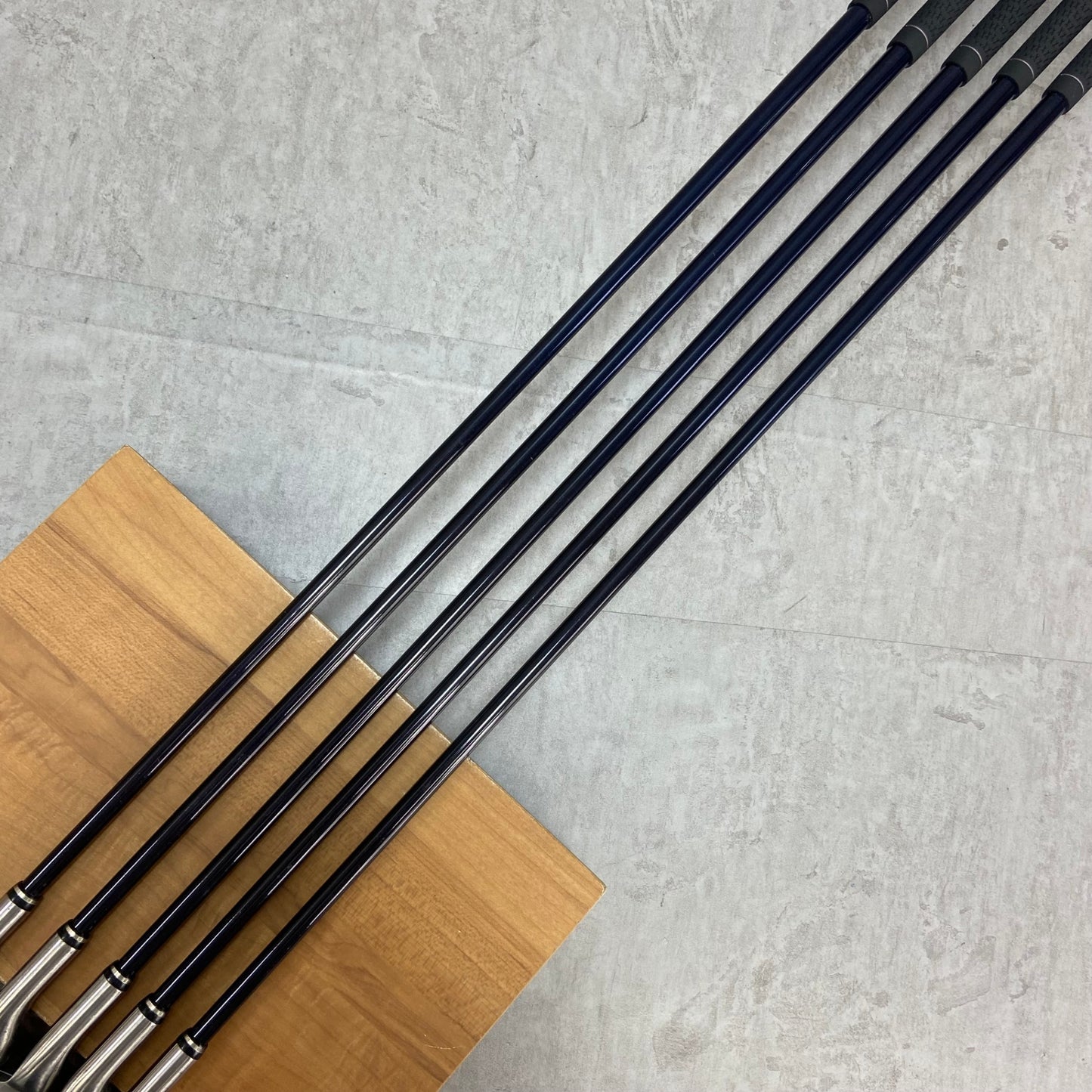 ゼクシオ　6代目　MP600　レディースゴルフ　アイアンセット　5本　L 右利き用　XXIO