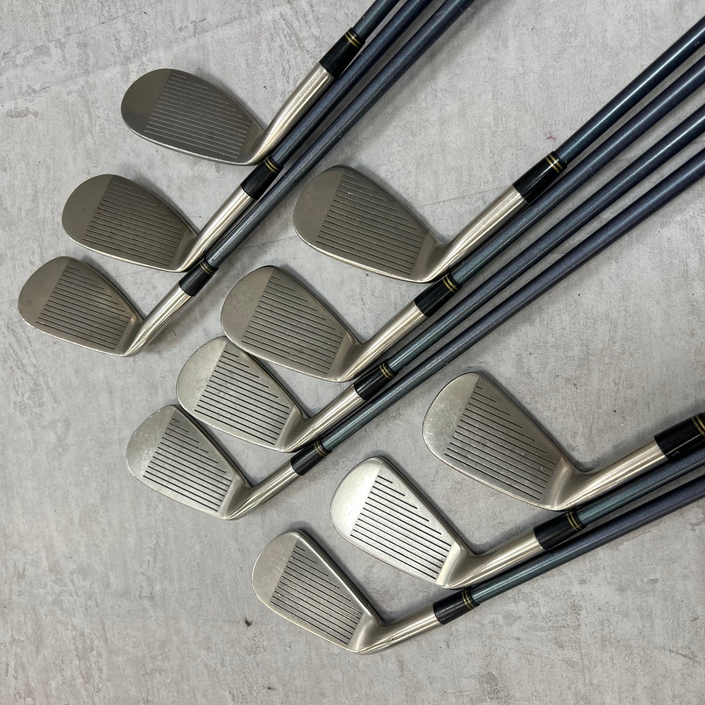 テーラーメイド プーマ メンズゴルフ クラブセット 14本 右利き用 キャディバッグ付き TaylorMade PUMA