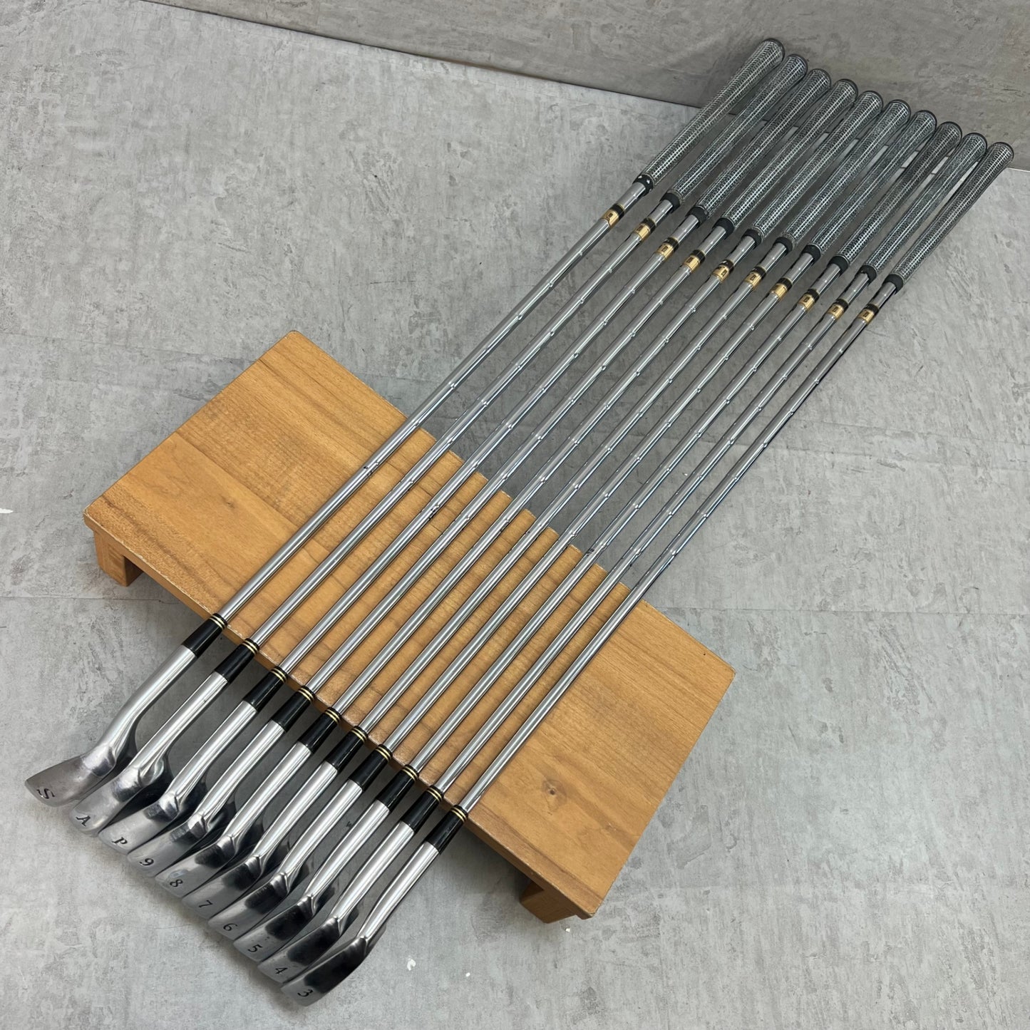 三浦技研　CB-2003　メンズゴルフ　アイアンセット　10本　S200　右利き用　ミウラギケン