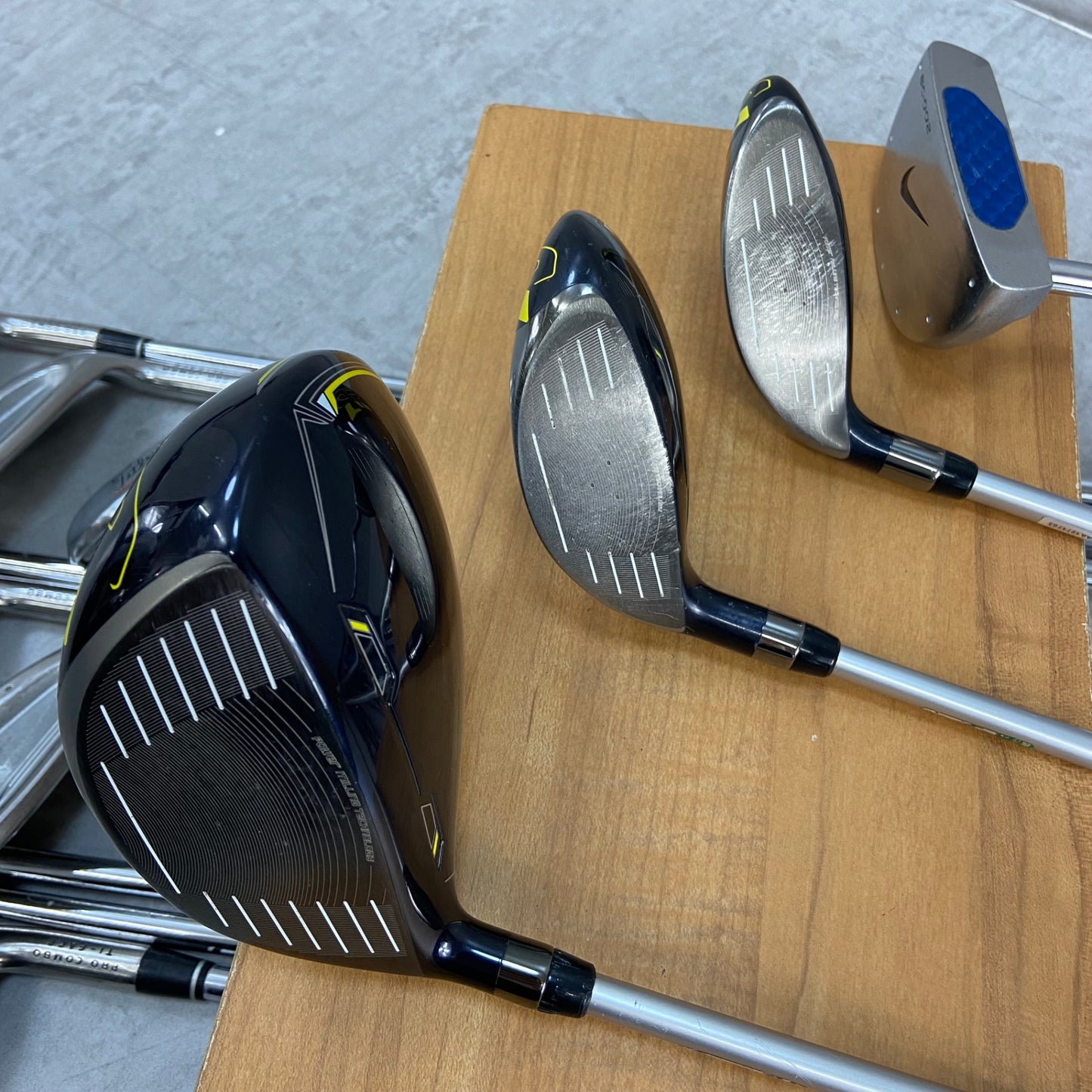 ブリヂストン　ナイキ　メンズゴルフ　クラブセット　13本　右利き用　BRIDGESTONE NIKE