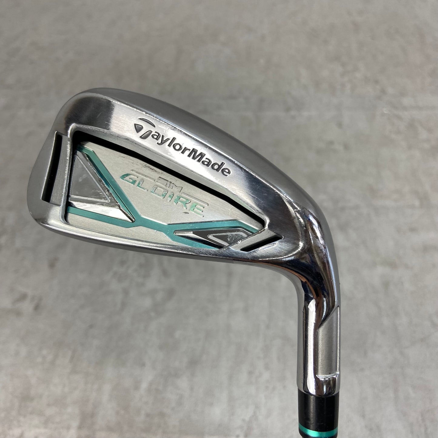 テーラーメイド　シムグローレ　レディースゴルフ　アイアン　8番　A 右利き用　TaylorMade　SIM GLOIRE
