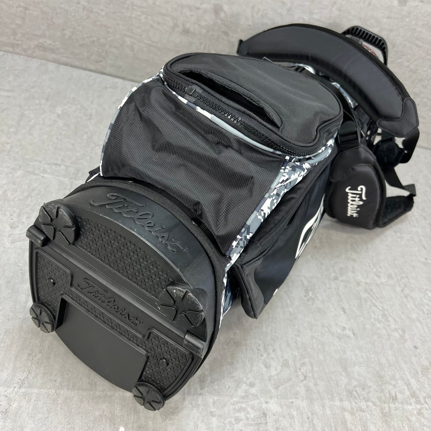 タイトリスト　ゴルフ　スタンド式キャディバッグ　約9型　カモフラ　Titleist