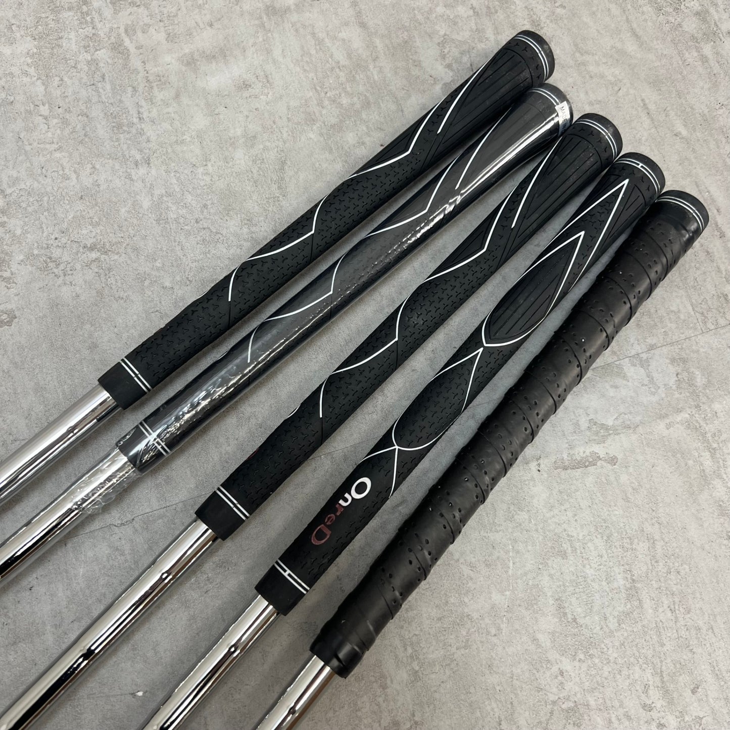 テーラーメイド　オンレッド　メンズゴルフ　クラブセット　10本　右利き用　TaylorMade　Onred