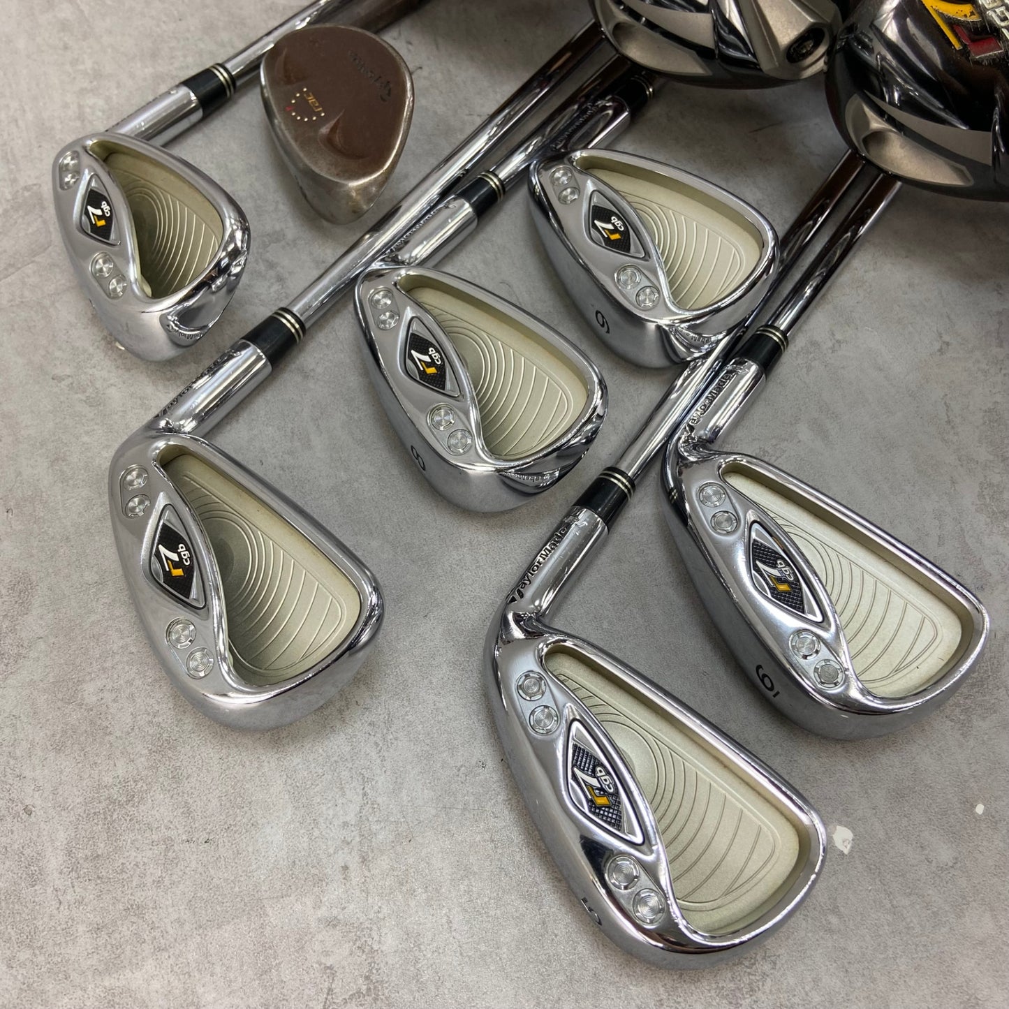 テーラーメイド　r7　メンズゴルフ　クラブセット　13本　右利き用　TaylorMade