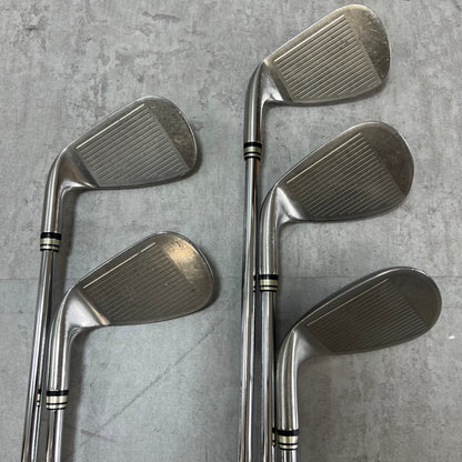 ゼクシオ XXIO 8 8代目 メンズゴルフ　アイアンセット　4番〜SW　9本 右利き用 N.S.PRO 900GH スチール R