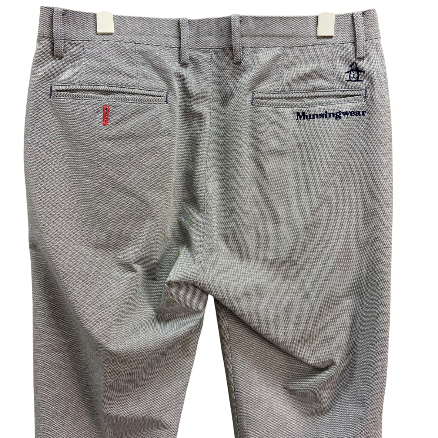 マンシングウェア　メンズ　ボトムス　総柄　グレー系　Lサイズ相当　パンツ　ズボン　スラックス　男性用　ゴルフアパレル　Munsingwear