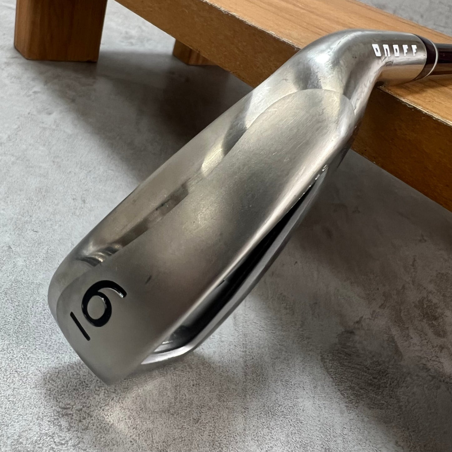 オノフ　レディースゴルフ　アイアン　6番　L 右利き用　ONOFF