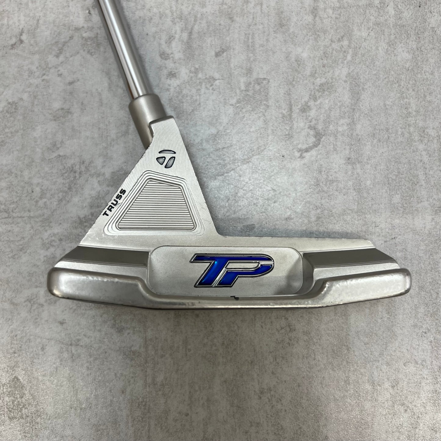 TaylorMade　テーラーメイド　JUNO TB1.5　ジュノ　メンズゴルフ　パター　ピン型　ラケットホーゼル　34インチ　右利き用