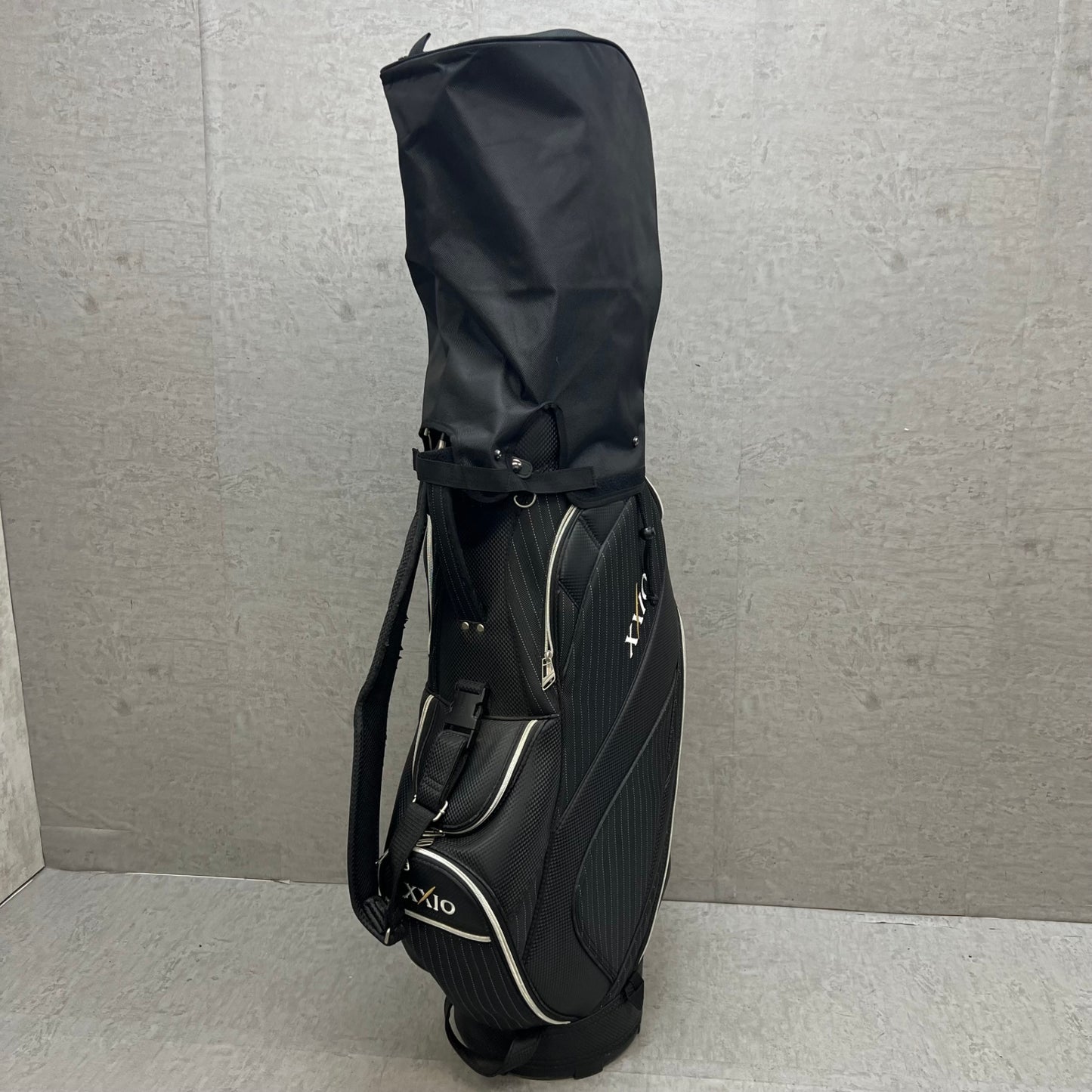 ゼクシオ　メンズゴルフ　クラブセット　13本　右利き用　XXIO