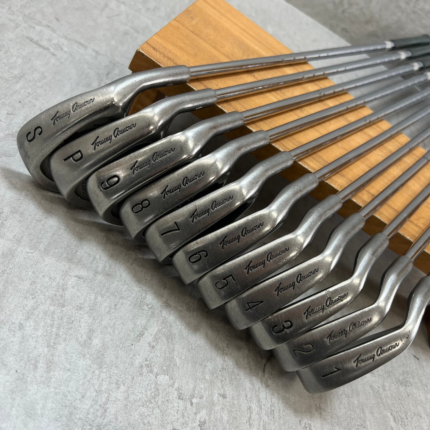 希少1番付きトミーアーマー シルバースコット 845S メンズゴルフ アイアンセット 11本 右利き用 スチール R Tommy Armour