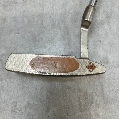 BETTINARDI　ベティナルディ　メンズゴルフ　パター　ピン型　クランク　33インチ　右利き用