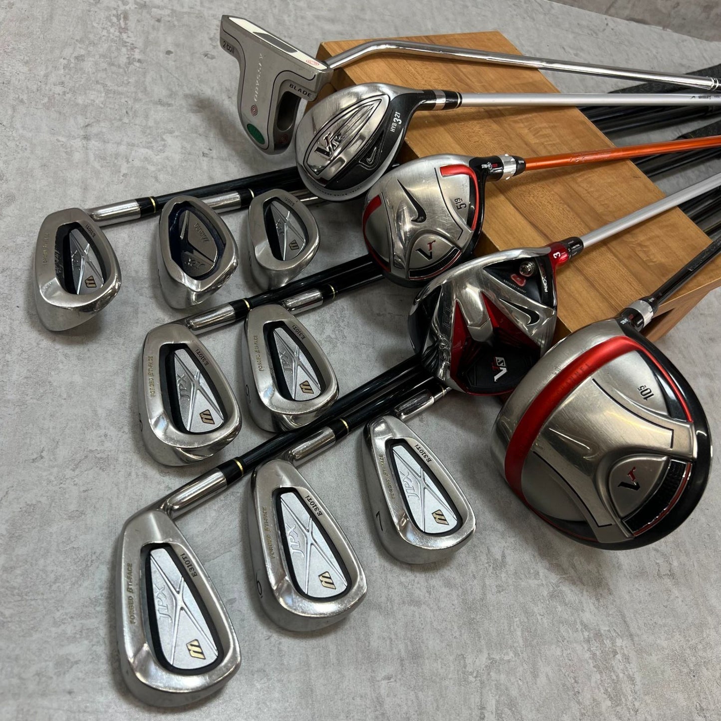 ナイキ　ミズノ　メンズゴルフ　クラブセット　13本　右利き用　NIKE　MIZUNO