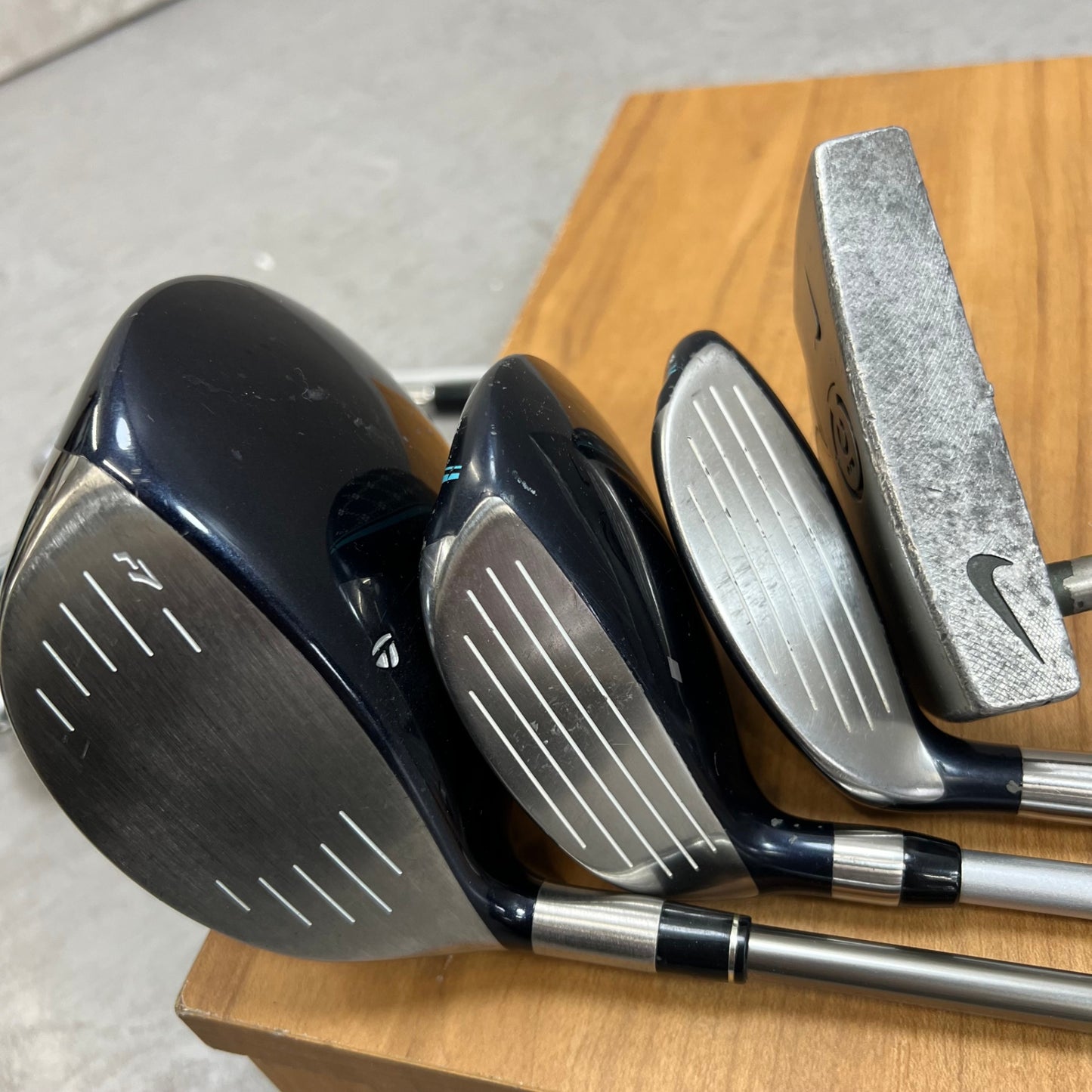 テーラーメイド　マンシングウェア　レディースゴルフ　クラブセット　8本　L　右利き用　TaylorMade Munsing wear