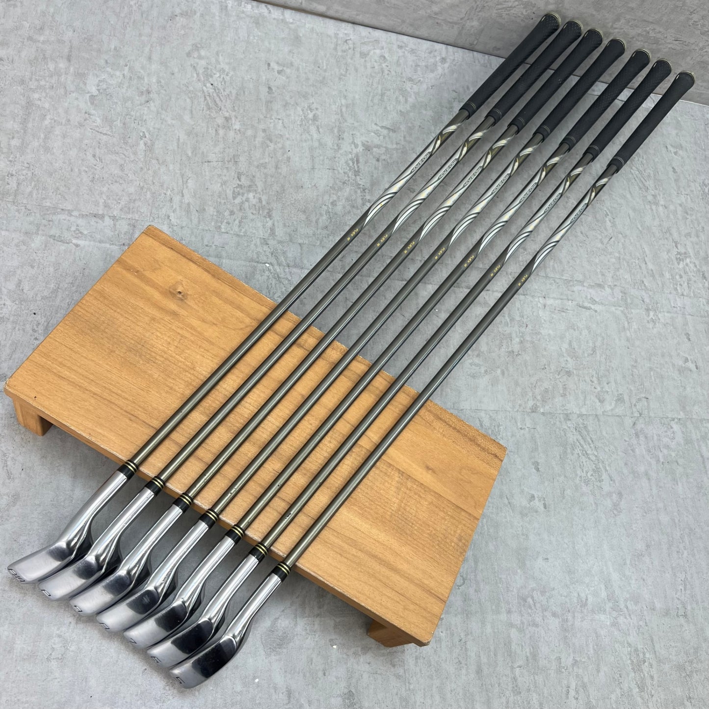 フォーティーン　PC･66X　メンズゴルフ　アイアンセット　7本　R　右利き用　FOURTEEN　カーボン