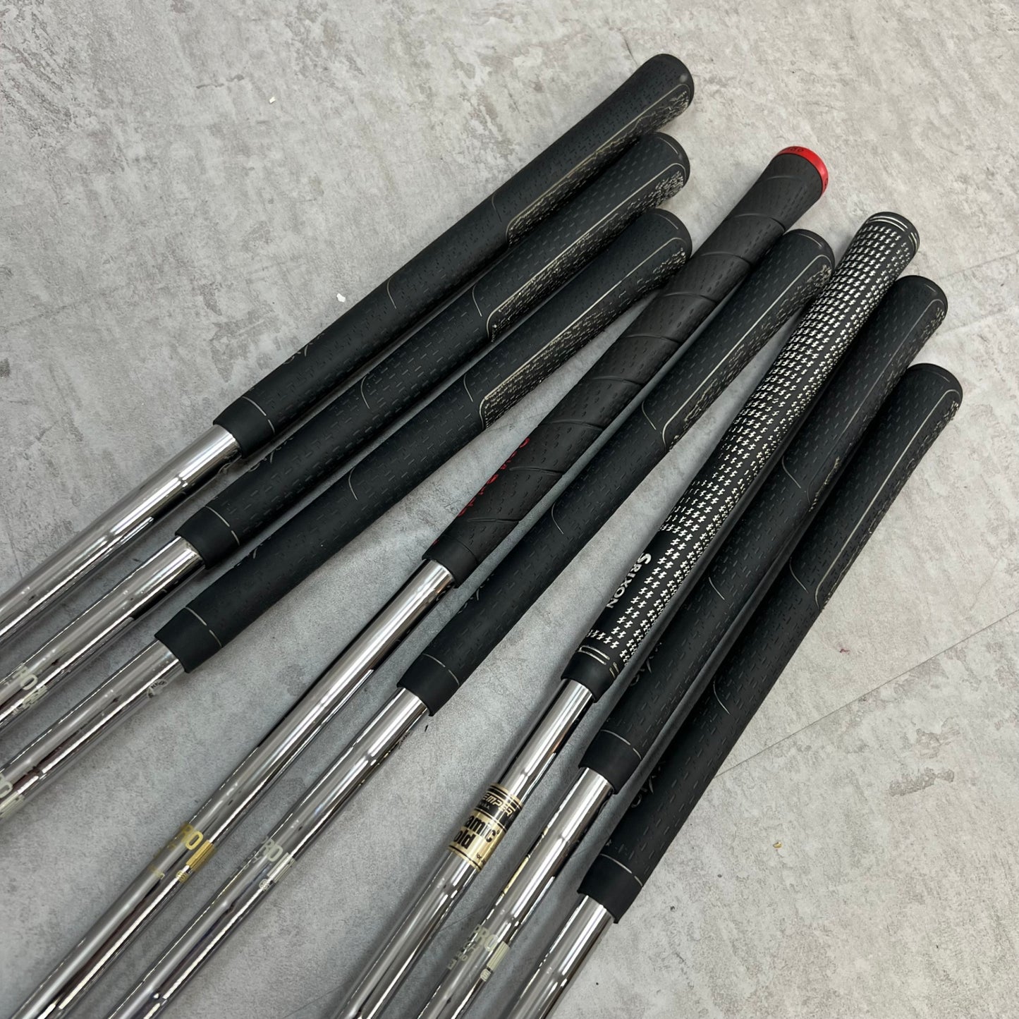 ゼクシオ　スリクソン　メンズゴルフ　クラブセット　12本　右利き用　XXIO　SRIXON