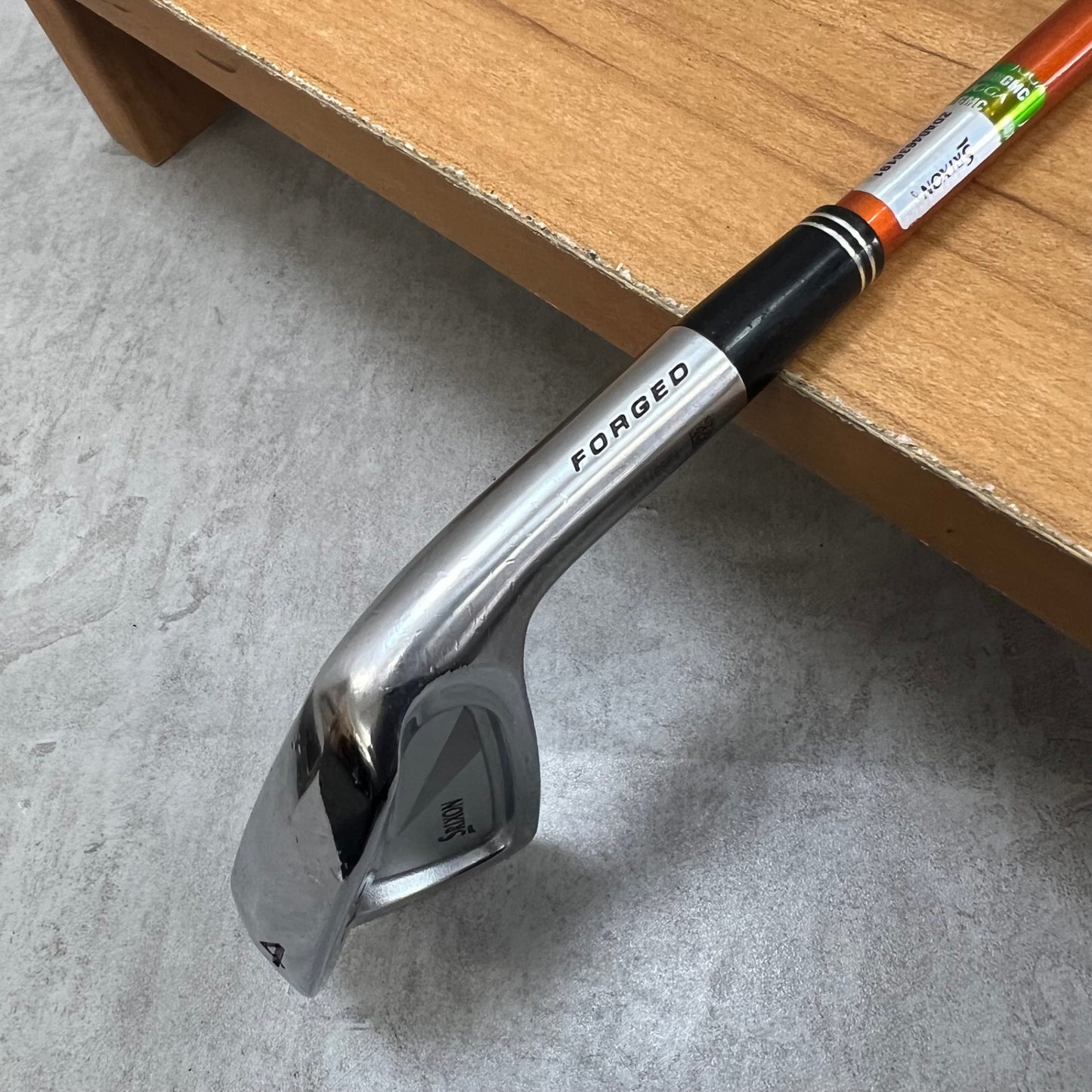 SRIXON　スリクソン　Z765　メンズゴルフ　4番アイアン　D-0　SR　右利き用