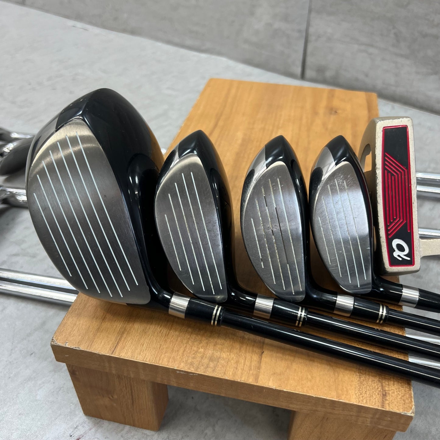 スリクソン ワールドイーグル メンズゴルフ クラブセット 11本 右利き用 キャディバッグ付き SRIXON WORLD EAGLE