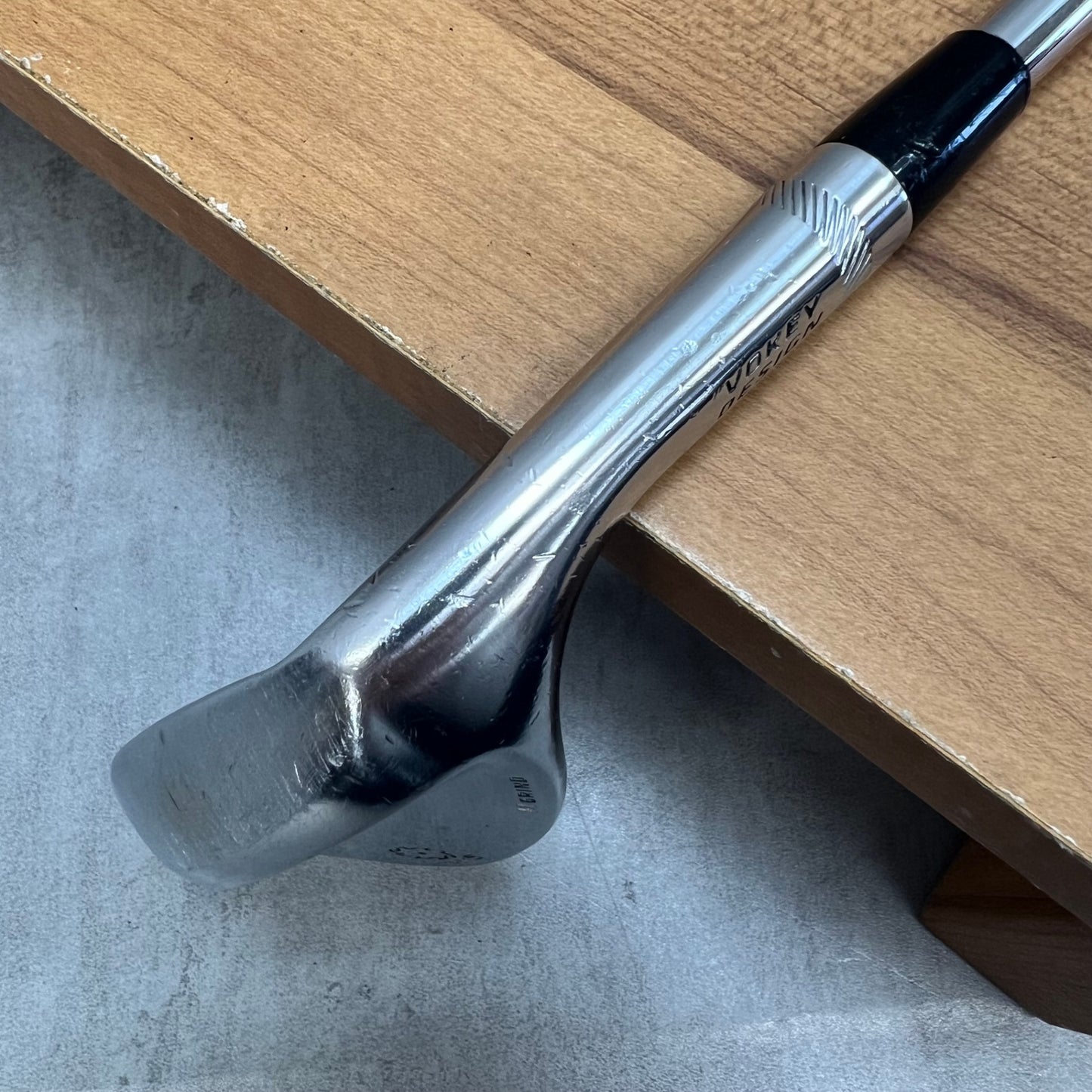 タイトリスト　ボーケイデザイン　M GRIND　SM5　メンズゴルフ　ウェッジ　右利き用　56°　サンド　Titleist　VOKEY DESIGN