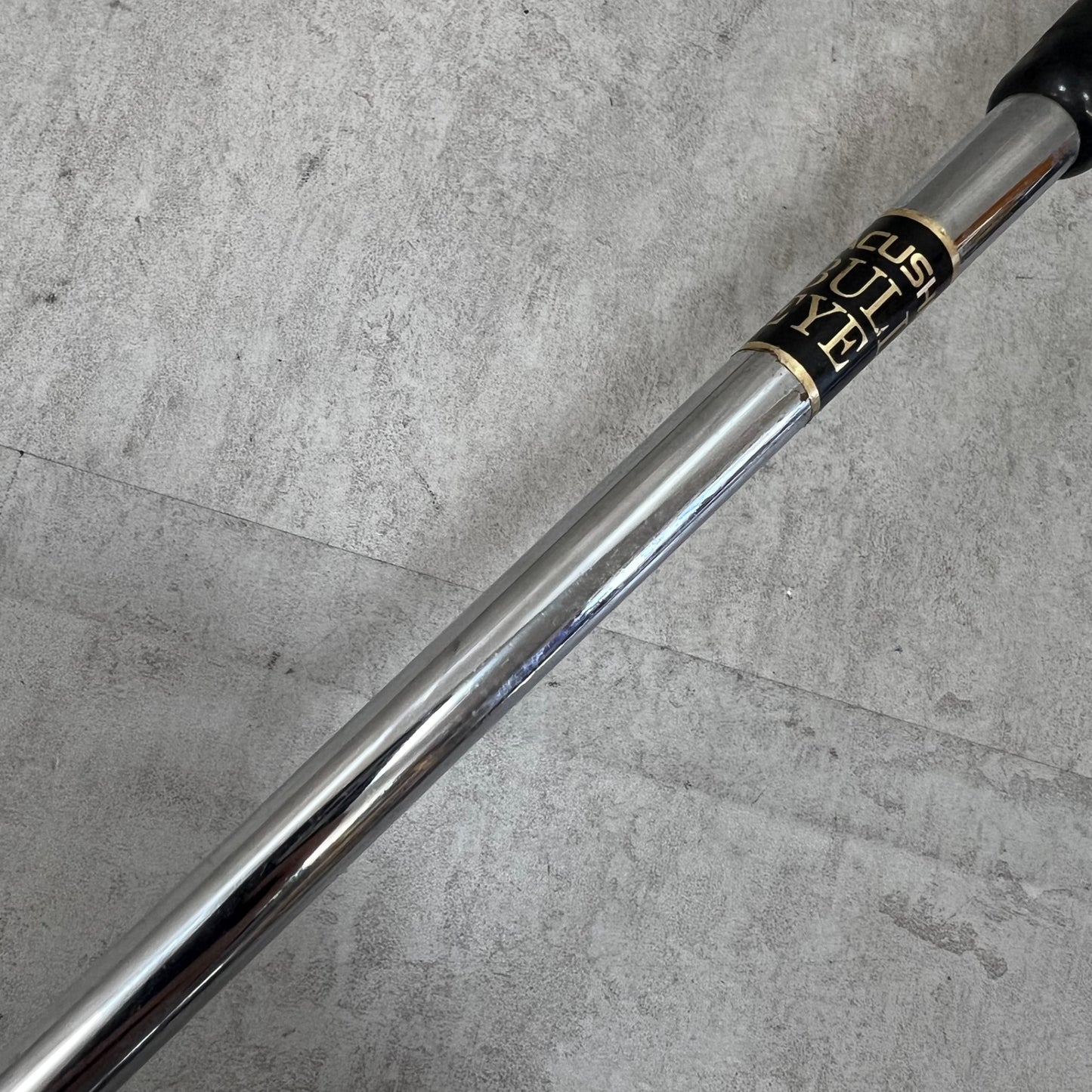 アクシネット　ブルズアイ　メンズゴルフ　パター　右利き用　約34インチ　ACUSHNET　BULLS EYE