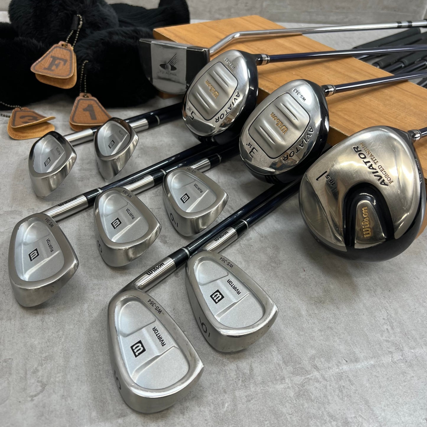 Wilson ウィルソン AVIATOR アビエーター メンズゴルフ クラブセット 11本 右利き用 カーボン S キャディバッグ付き