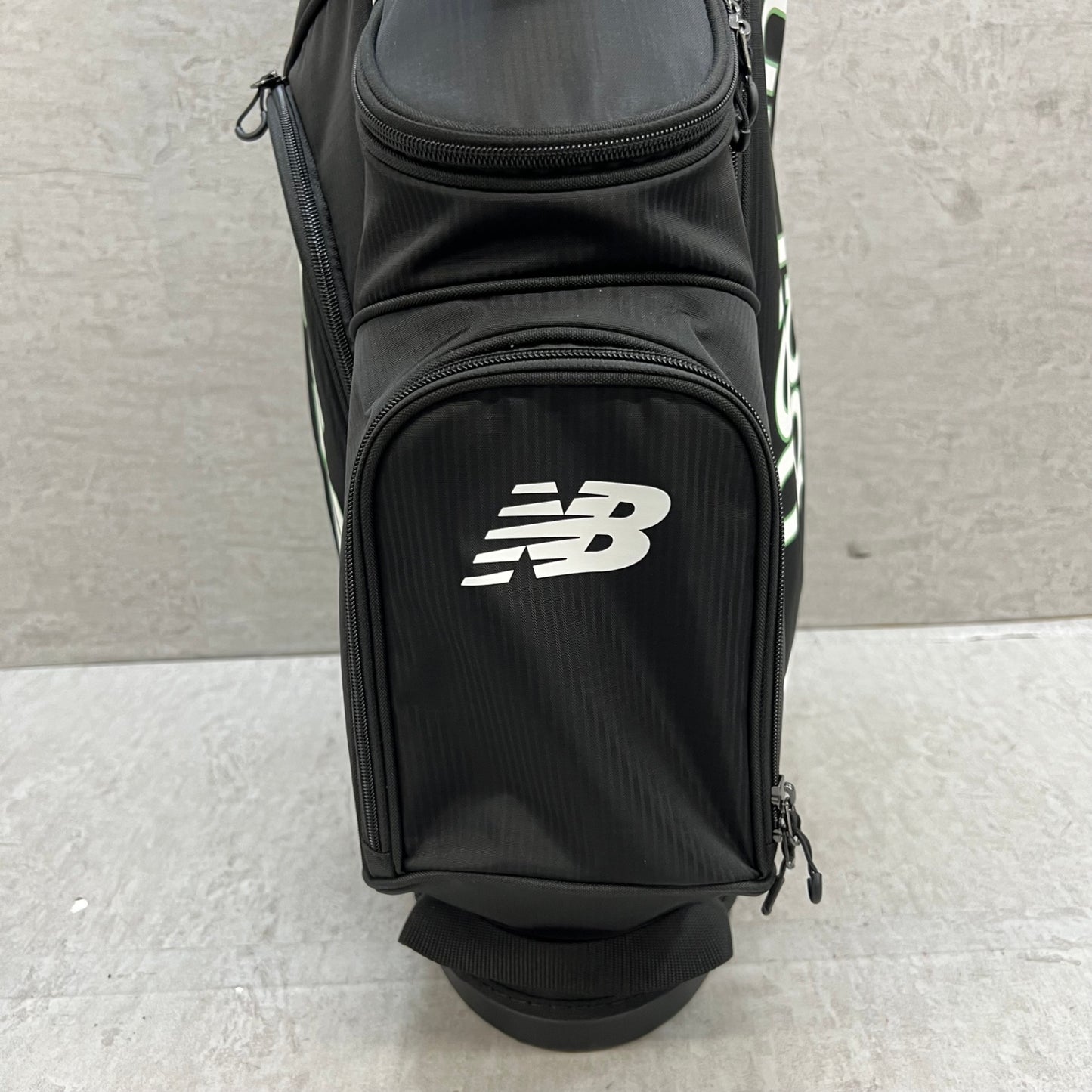 ニューバランス　ゴルフ用　スタンド式　キャディバッグ　約8.5型　ブラック　黒　ポリエステル　New Balance