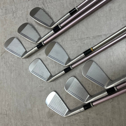 ダンロップ　マンシングウェア　レディースゴルフ　クラブセット　12本　右利き用　DUNLOP　Munsing wear