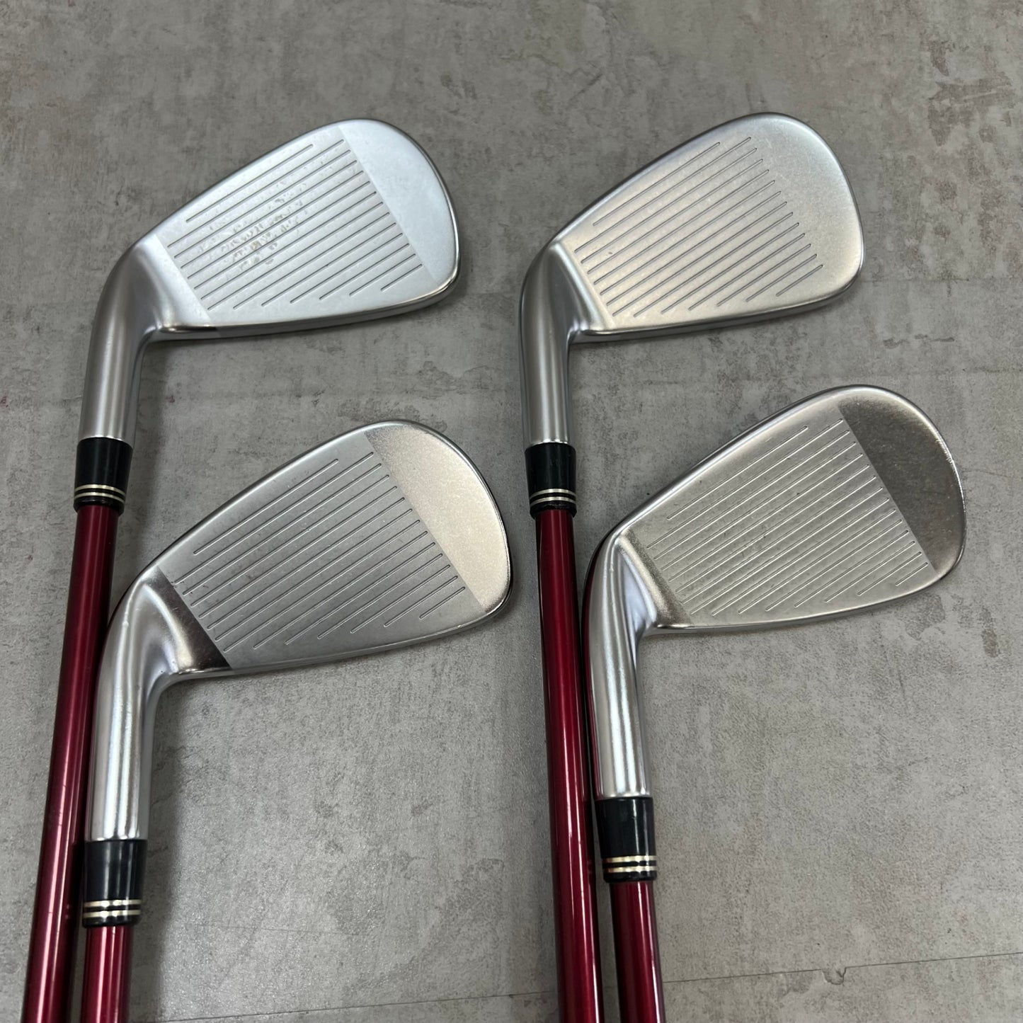 テーラーメイド　R9　MAX　メンズゴルフ　アイアン8本セット　カーボン　R　右利き用　TaylorMade