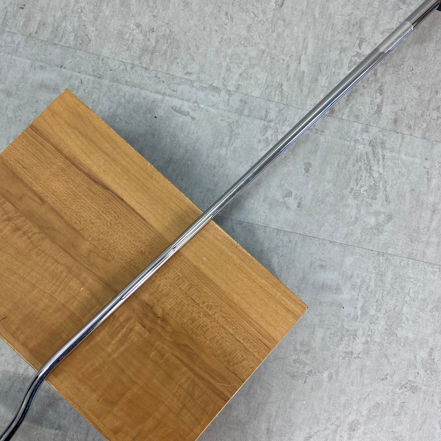 オデッセイ　ホワイトホット　XG　♯5　メンズゴルフ　パター　右利き用　マレット型　34インチ　ODYSSEY　WHITE　HOT