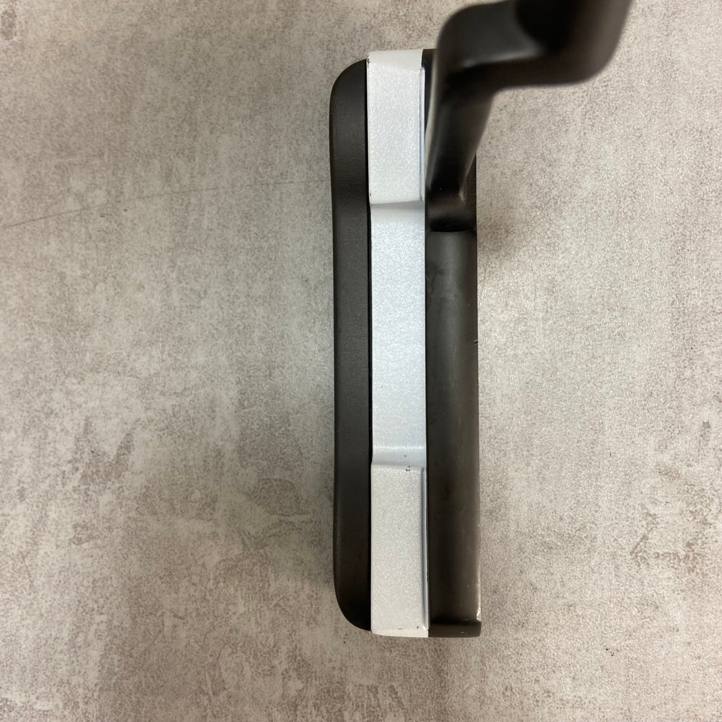 オデッセイ　ヴァーサ1　メンズゴルフ　パター　右利き用　ODYSSEY　VERSA