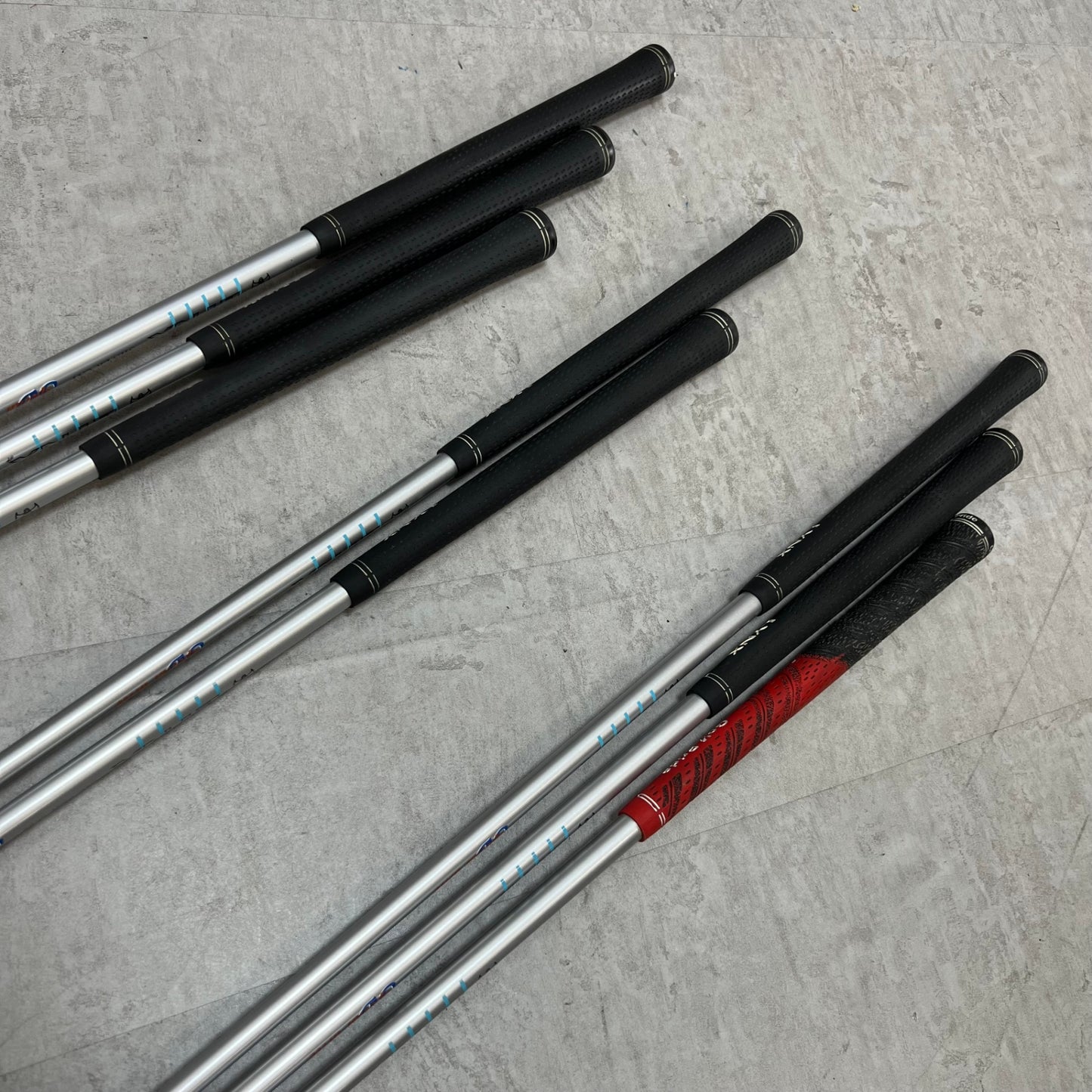 テーラーメイド　オノフ　メンズゴルフ　クラブセット　12本　右利き用　TaylorMade ONOFF