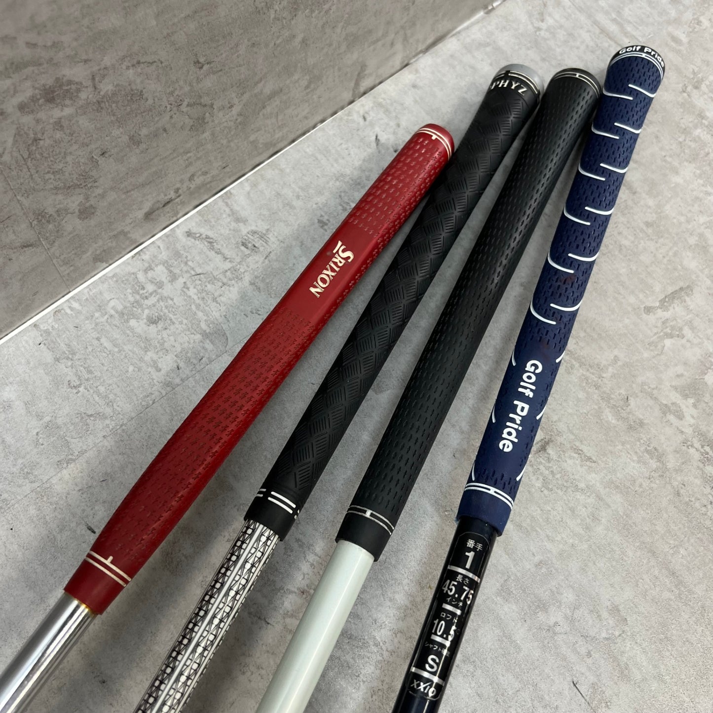 ゼクシオ　スリクソン　メンズゴルフ　クラブセット　12本　右利き用　XXIO　SRIXON