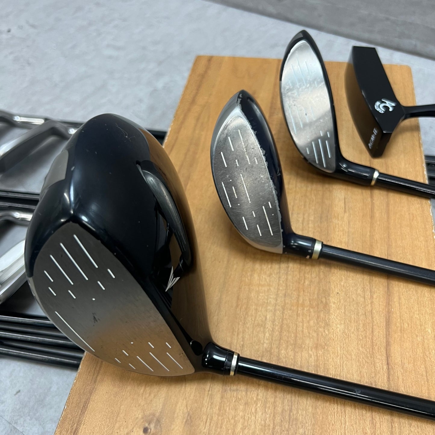 ゼクシオ　メンズゴルフ　クラブセット　14本　右利き用　XXIO ヘッドカバー