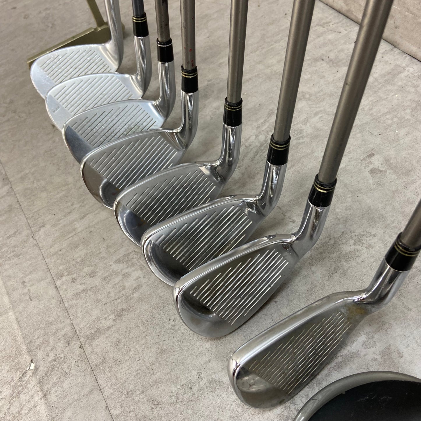 ナイキ　テーラーメイド　メンズゴルフ　クラブセット　12本　右利き用　NIKE　TaylorMade