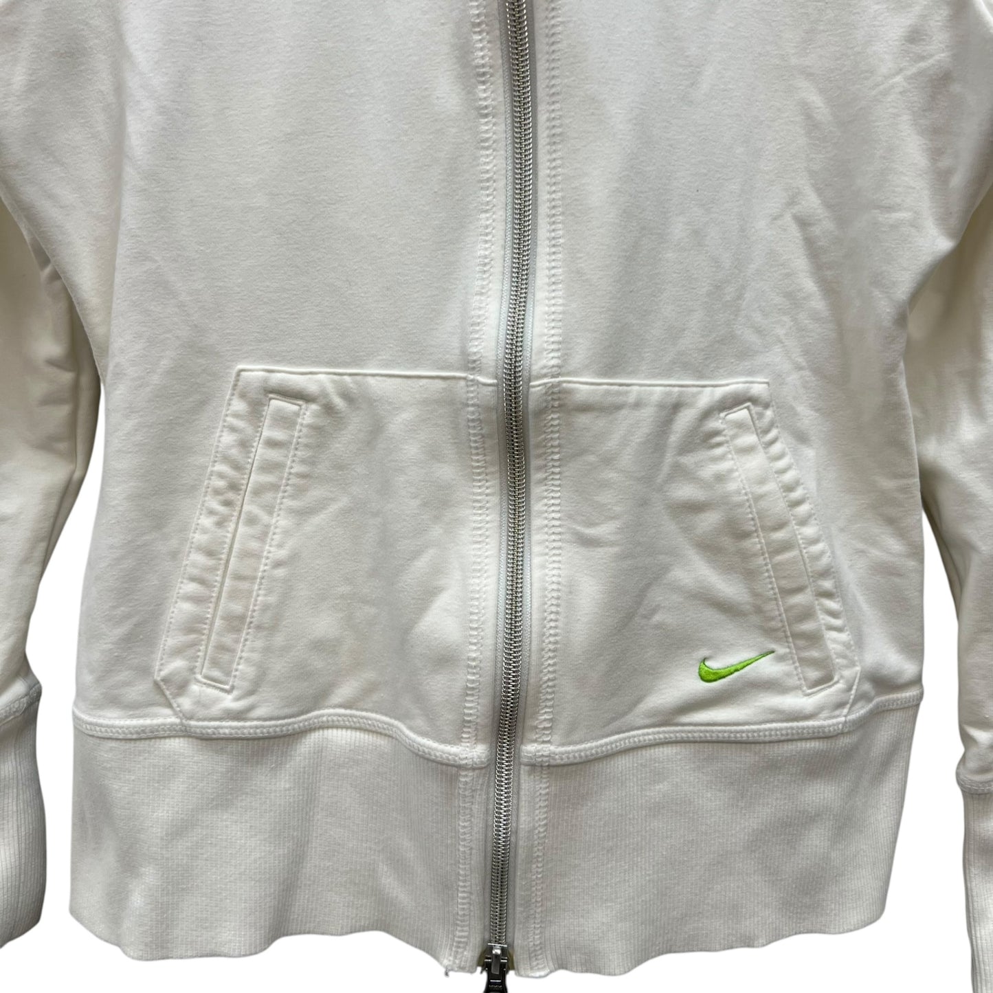 NIKE　レディースゴルフウェア　フルジップパーカー　Mサイズ　白　長袖トップス　ホワイト　ナイキ　アパレル