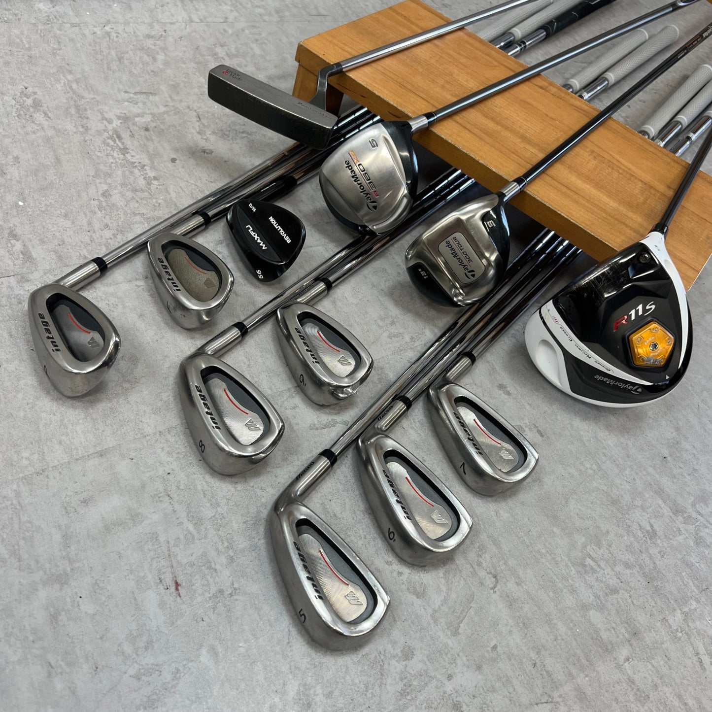 テーラーメイド　ミズノ　メンズゴルフ　クラブ12本セット　右利き用　キャディバッグ付き　TaylorMade　MIZUNO