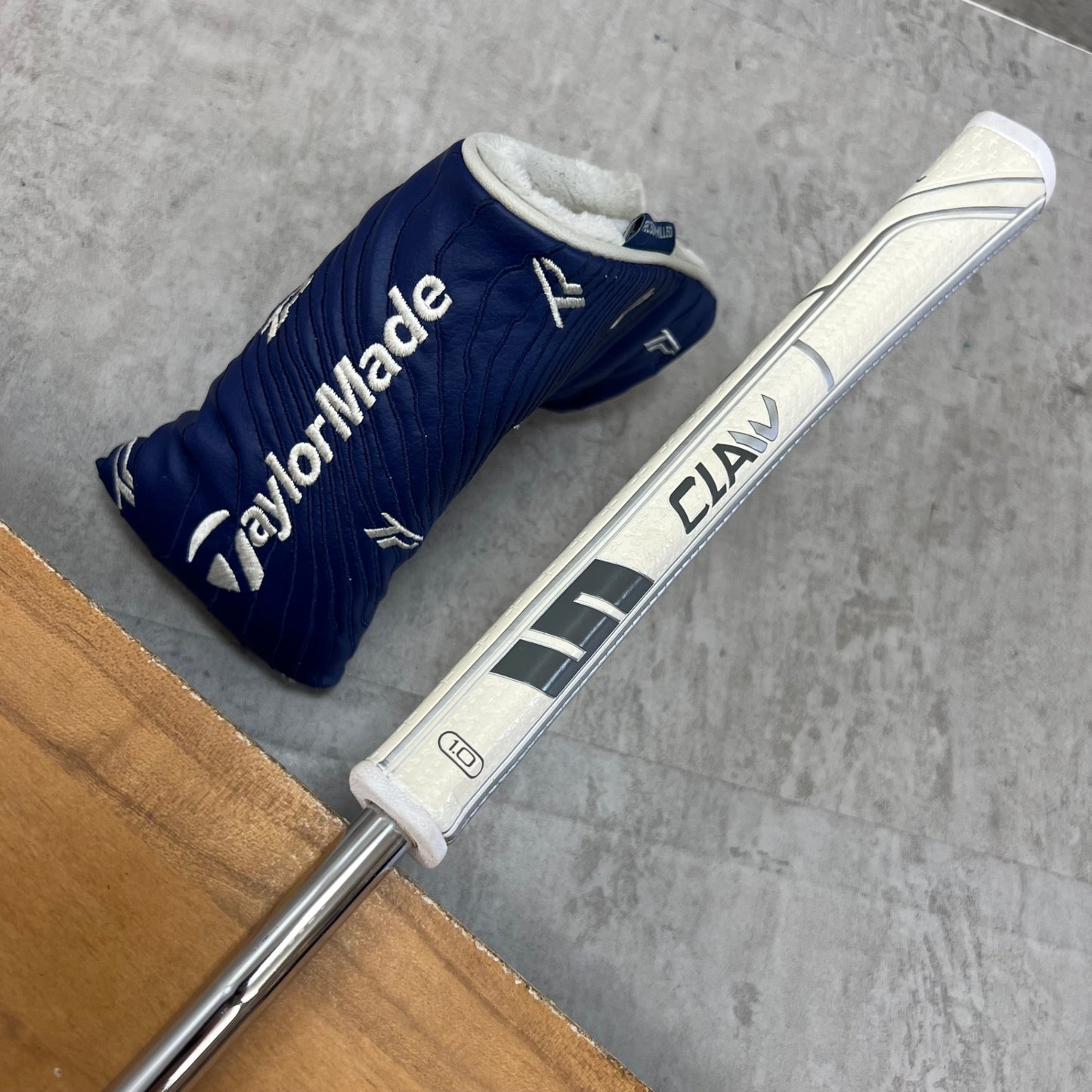 テーラーメイド ジュノ TB2 レディースゴルフ パター ピン型 31インチ 右利き用 TaylorMade JUNO