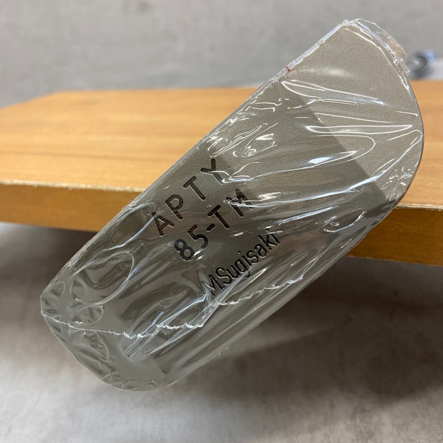 APTY　85-TM　メンズゴルフ　パター　右利き用　35インチ