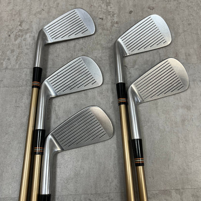 MacGregor マグレガー MT TOURNEY R68 ターニー メンズゴルフ アイアンセット 右利き 3番〜SW 9本 純正カーボン 2A